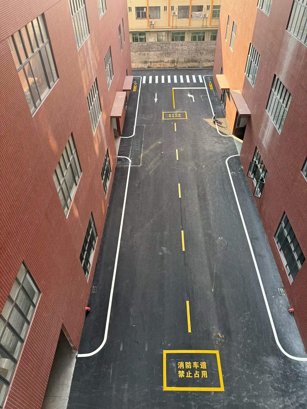 05.jpg